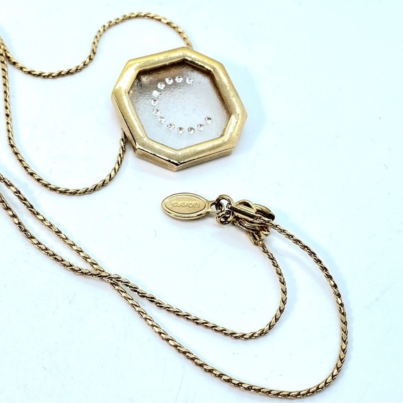 AVON Gold "C" Initial Necklace On Thin Gold Chain Vintage - Picture 6 of 9